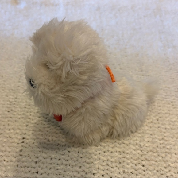 American Girl Coconut Dog and Dog Bed - Picture 2 of 9